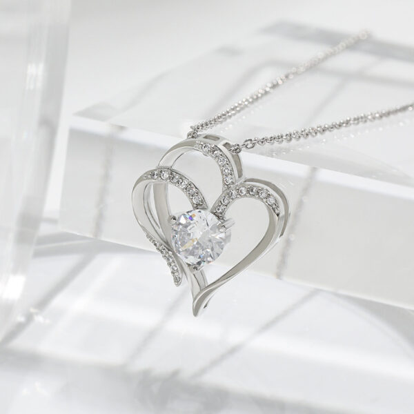 Luxurious Personalized Heart Necklace: Sparkling zircon and rhinestones adorn this double-love clavicle chain - Image 4